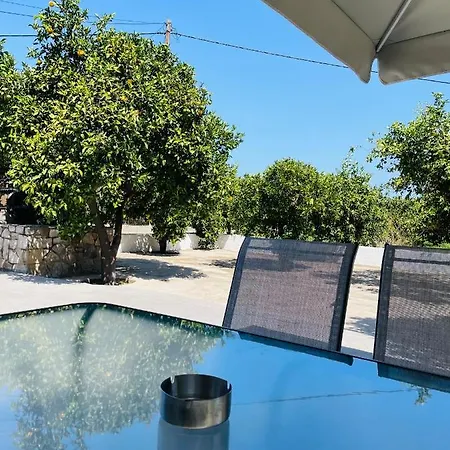 Citrus Garden Villa *